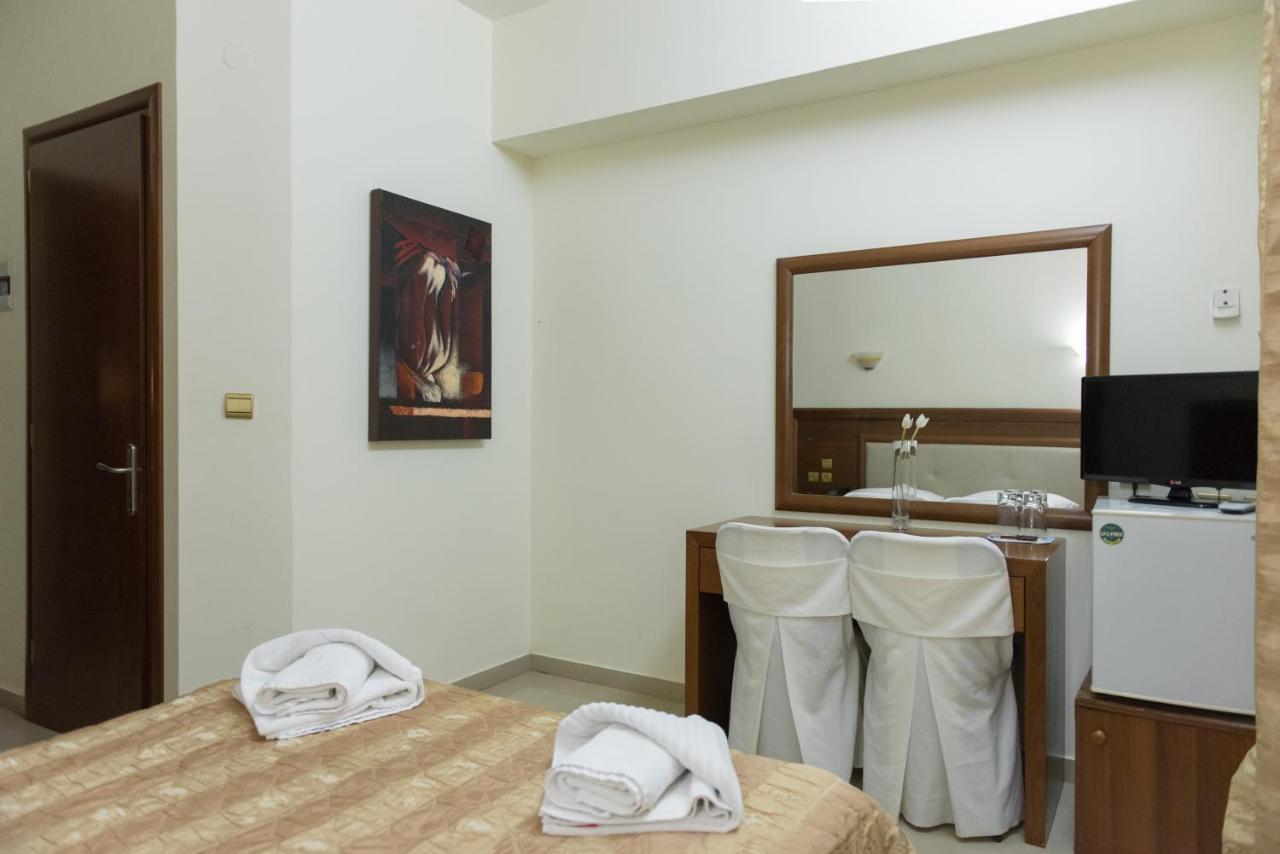 Hotel Aigli Farsala Exterior photo